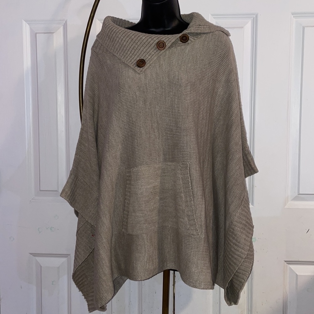 Beige Asymmetrical Pullover Sweater with Bat Sleeves